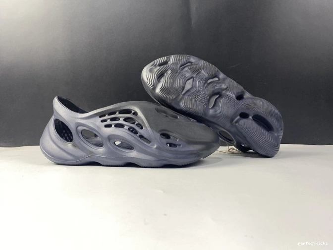 Blue Adidas Foam RNNR Mineral GV7903 Yeezy 0801